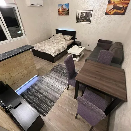 Apartment Capital *
